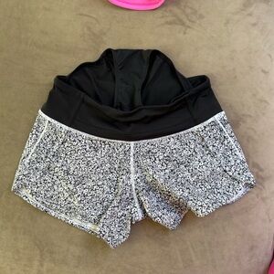 Lululemon Low-Rise Speed Up Shorts 4”